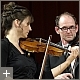 Konzertmeisterin Johanna Ensbacher und Stimmführer der 2. Violine Wolfgang Steininger ⟨Querformat⟩